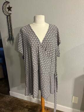 Dennis by Dennis Basso Geometric Print Faux Wrap Tunic Top /Side Tie Plus Sz 4X